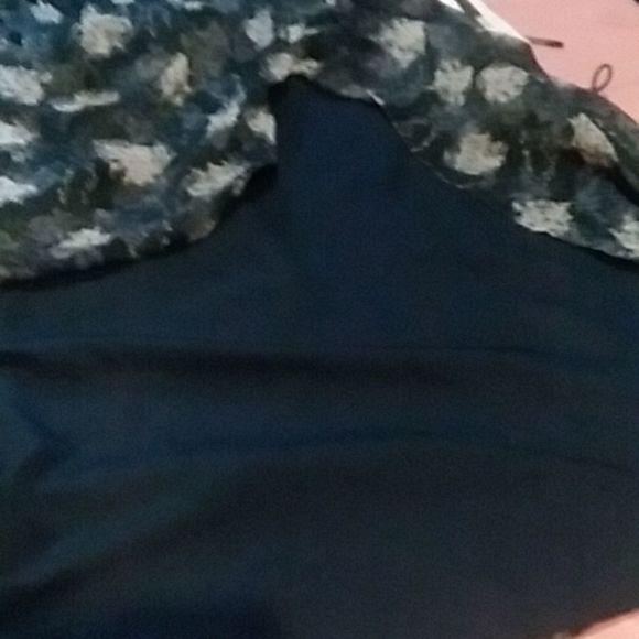 NWT Joie mini dress sz med. Black and grey floral print lined with black - Picture 16 of 16